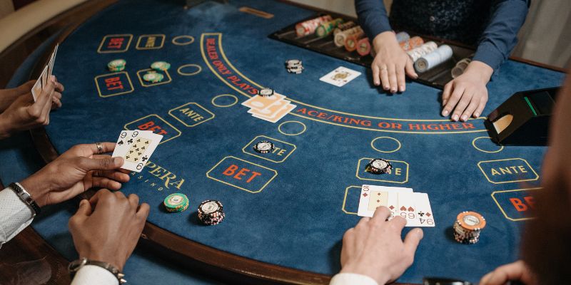 Kéo baccarat có lợi nhưng cũng có nhược điểm 